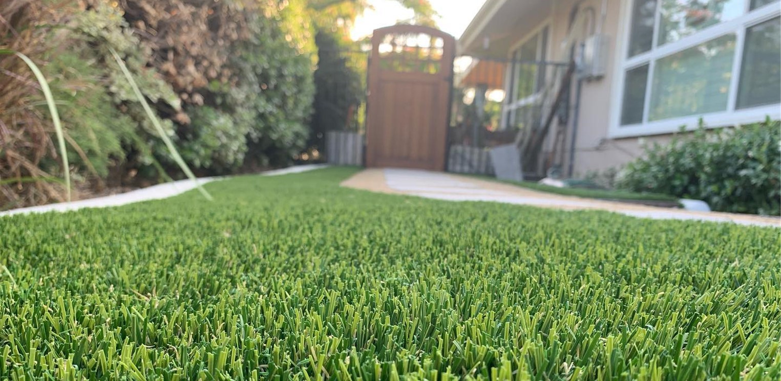 San Dimas Artificial Grass & Pavers Installation Service